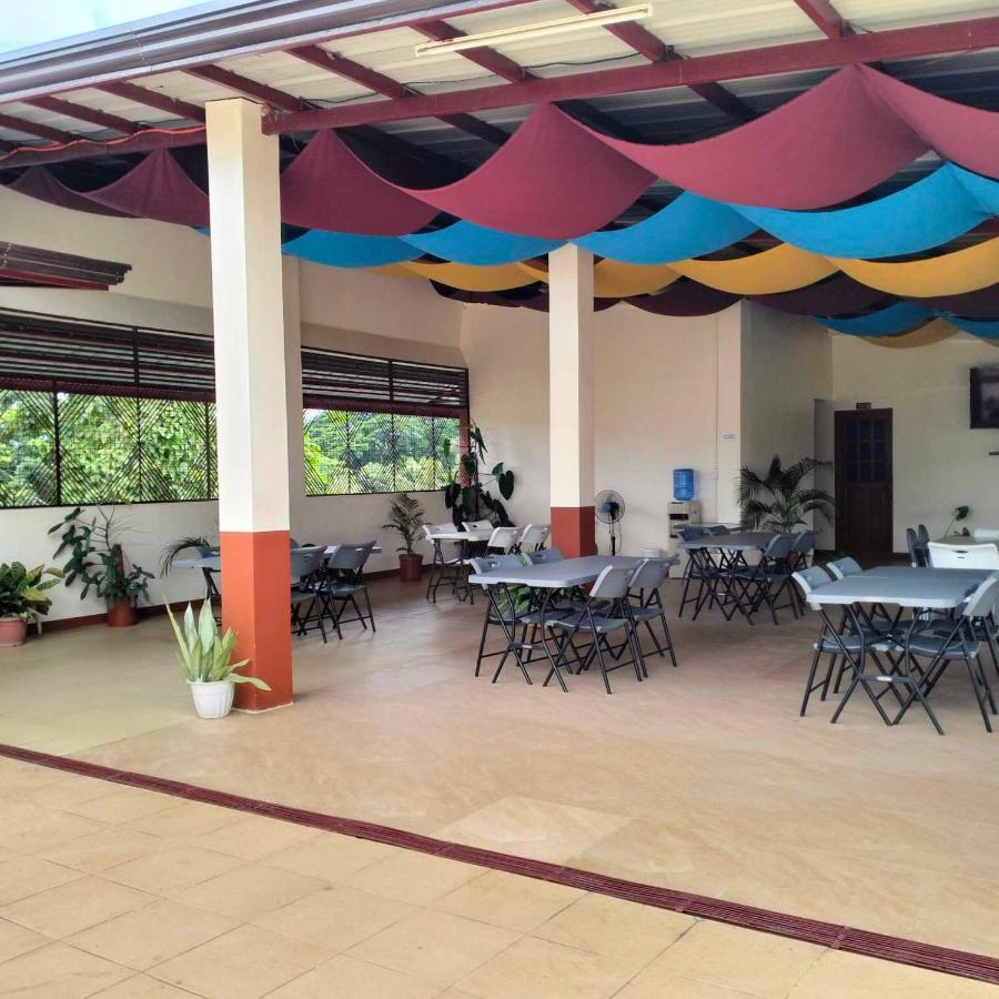Tessie'S Home Stay Bed & Breakfast Puerto Princesa Exterior foto